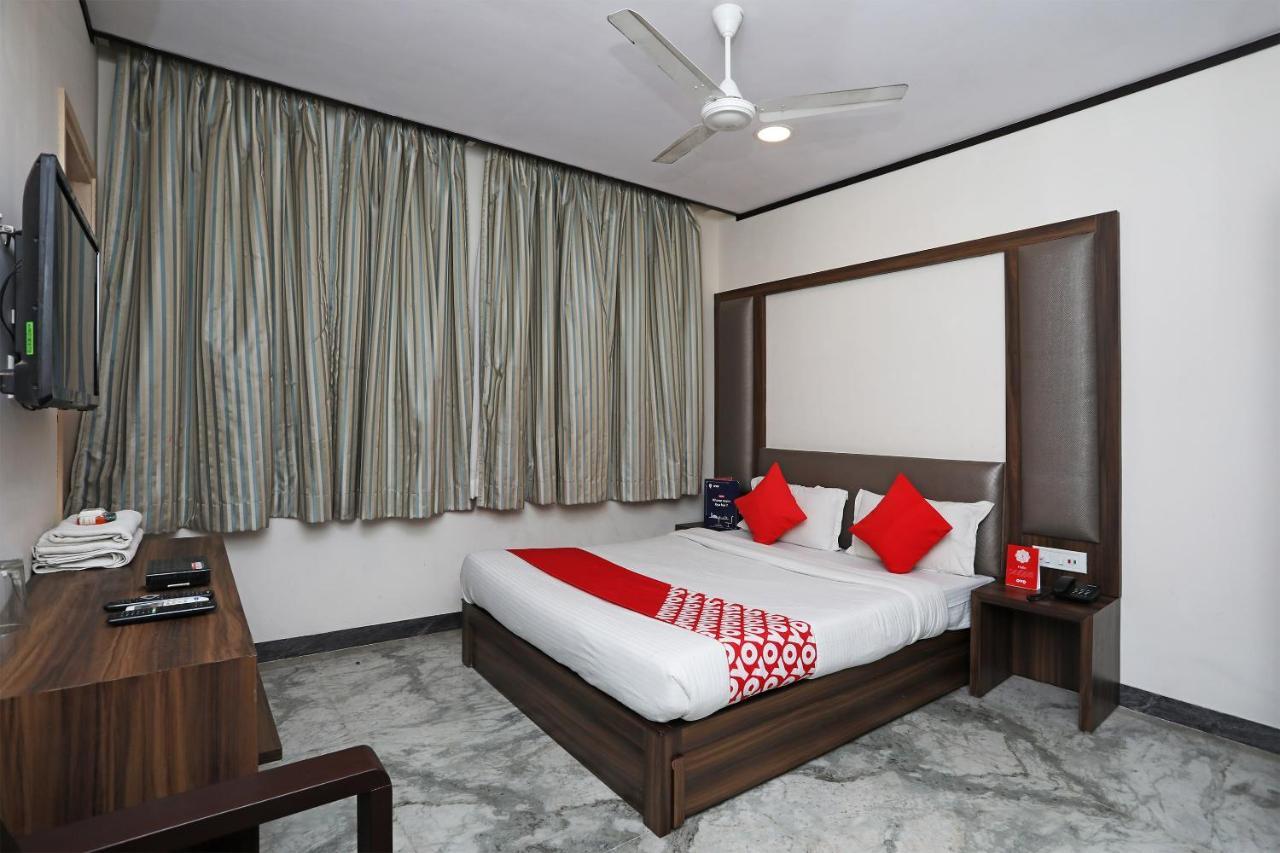 כלכותה Oyo 15966 Hotel Shivam מראה חיצוני תמונה